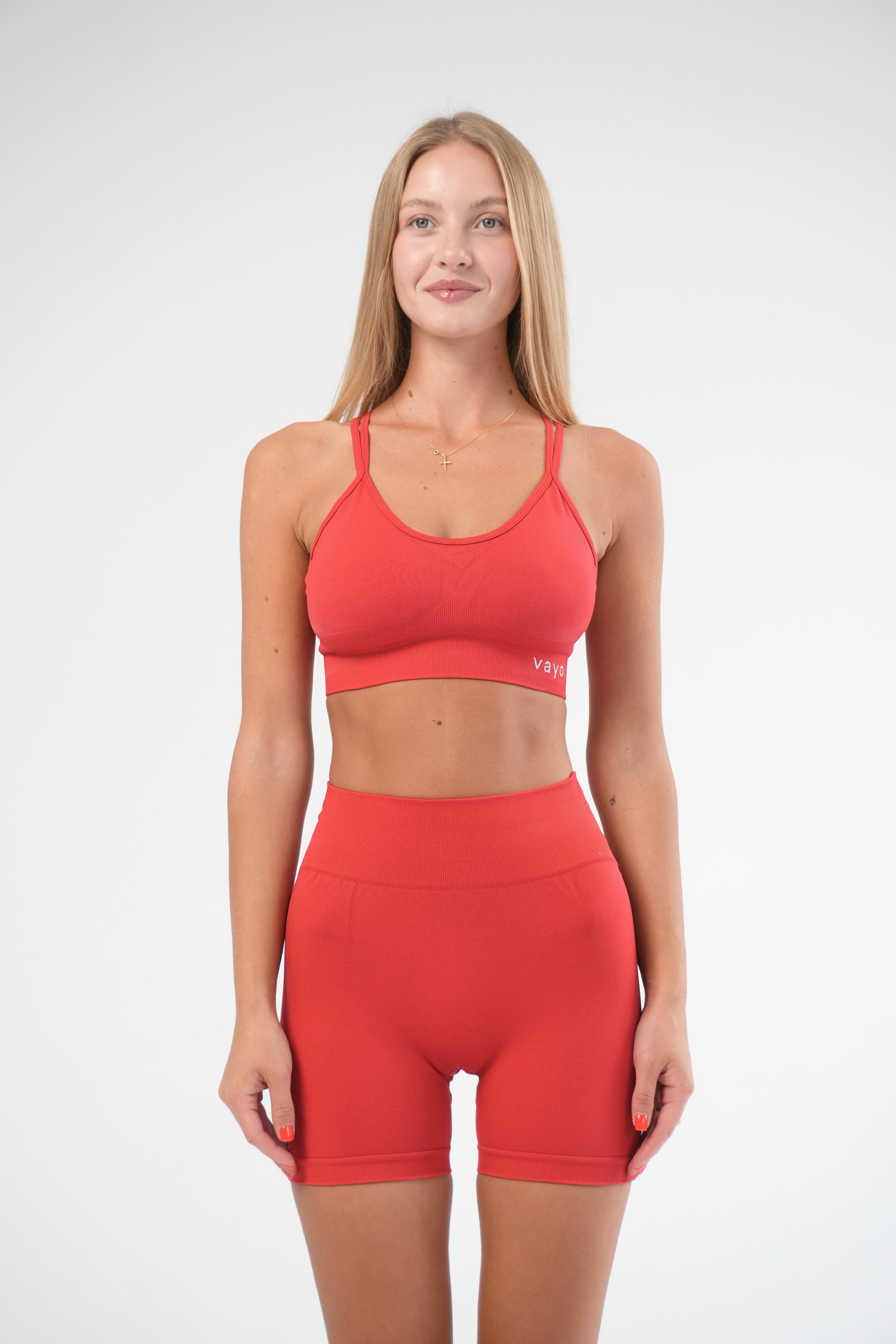 VAYO Crimson Pulse Short